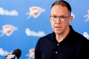 雷霆vs马刺_今日NBA常规赛直播_普雷斯蒂交易动态配图