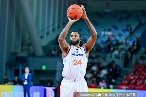 弗格比赛直播_CBA最新战况_上海男篮动态配图