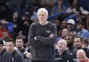 尼克斯比赛直播_篮球NBA最新动态_波波对面包职业生涯影响配图