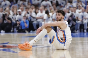 切特·霍姆格伦比赛直播_雷霆队最新动态_nba篮球高清在线观看配图