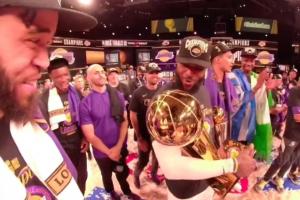 詹姆斯比赛直播_湖人NBA最新动态_篮球巨星实时视频配图