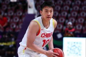 王俊杰比赛直播_中国男篮最新动态_CBA篮球国家队水平分析配图