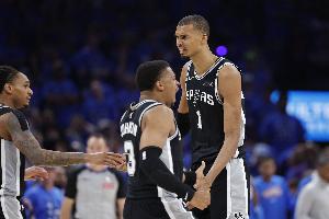 文班亚马比赛直播_NBA最新动态_篮球赛事高清观看配图