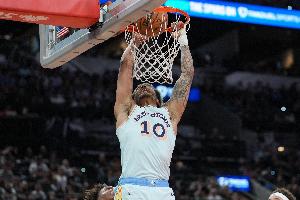 尼克斯vs马刺_NBA篮球比赛直播_马刺最新动态配图