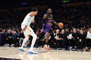 文班亚马比赛直播_马刺vs骑士最新动态_NBA篮球高清直播配图