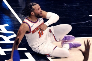 布伦森比赛直播_尼克斯最新动态_NBA季后赛高清观看配图