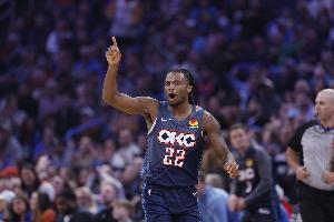 哈登比赛直播_雷霆vs掘金最新动态_2026NBA球星合同对比配图