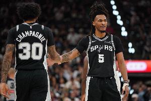马刺比赛直播_篮球NBA最新动态_马刺队自信特质永不改变配图