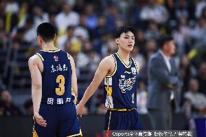 广东男篮最新动态_胡明轩伤病调整_徐杰胡明轩国家队伤病原因配图