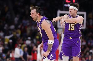 东契奇比赛直播_湖人最新动态_NBA篮球高清观看配图