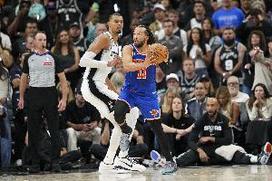 文班亚马比赛直播_马刺vs尼克斯_NBA篮球最新战况配图