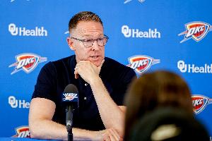 雷霆vs对手_伤病问题成赛季最大困扰_NBA最新动态配图