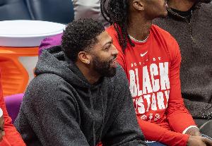 戴维斯比赛直播_NBA季后赛真实命中率历史前五_约基奇库里伦纳德最新动态配图