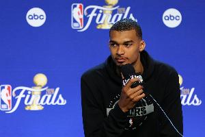 文班亚马比赛直播_马刺vs尼克斯_NBA最新战况配图