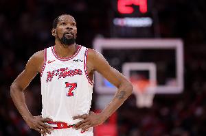 阿门汤普森比赛直播_火箭最新动态_NBA新赛季三分训练配图