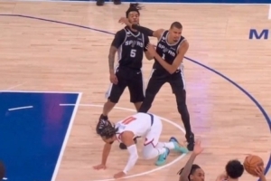 文班亚马比赛直播_奥尼尔谈文班推倒布伦森_NBA最新动态配图