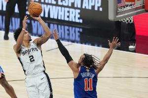 马刺vs尼克斯_NBA篮球背水一战_0-3落后紧迫感配图