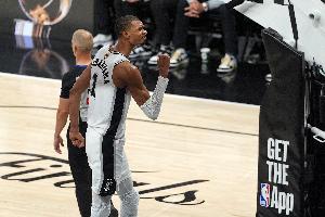 文班亚马比赛直播_NBA季后赛最新动态_马刺vs尼克斯高清观看配图