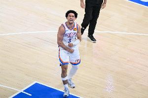 雷霆比赛直播_麦凯恩心态契合雷霆_篮球NBA最新动态配图