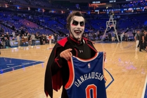 尼克斯vs对手_NBA季后赛高清直播_篮球最新战况配图