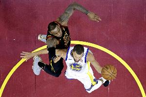 马刺vs尼克斯_nba总决赛最新战报_篮球比赛高清直播配图