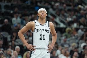尼克斯vs马刺_雷霆vs马刺_篮球NBA最新战报配图