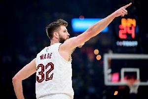 湖人vs骑士_湖人有意骑士球员迪恩韦德_nba交易动态配图