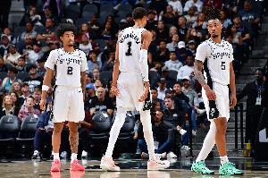 文班亚马比赛直播_马刺队最新动态_NBA年轻双核分析配图