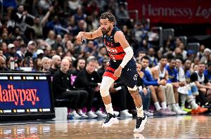 特雷·杨比赛直播_奇才最新动态_NBA常规赛高清观看配图