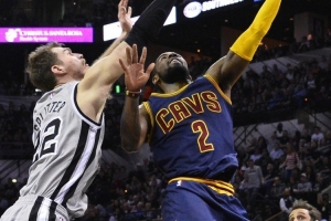 欧文比赛直播_独行侠最新动态_NBA球星高清在线观看配图