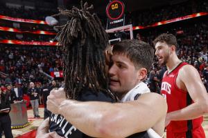文班亚马比赛直播_马刺vs火箭最新动态_NBA篮球高清观看配图