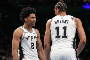 马刺比赛直播_篮球NBA最新动态_季后赛新秀得分纪录配图