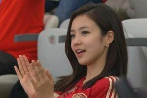 韩国女主持世界杯报道_足球世界杯高清直播_韩国国家队最新动态配图