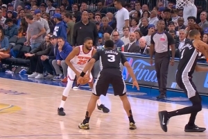 文班亚马比赛直播_马刺vs尼克斯最新动态_NBA恶犯积分配图