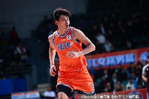 杨曦皓：给自己的菜鸟赛季打50分 未来想在国家队站稳脚跟配图
