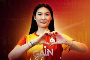 博主总结杨莉娜留洋数据：出场6次首发1次，场均出场21分钟配图
